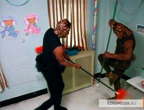 Файл:Битва швабрами.jpg