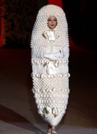 Файл:Свадебное платье (кокон).jpg