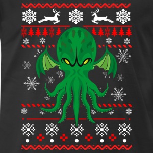 Ктулху на мужском свитере