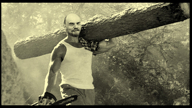 Файл:Ленин с бревном.jpg