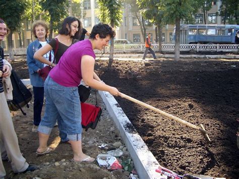 Файл:Yiddish Summer School in Birobidzhan.jpeg