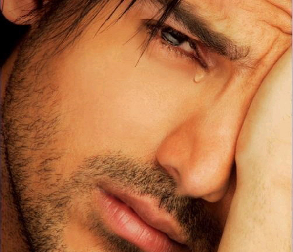 Файл:Мужчина плачет.jpg