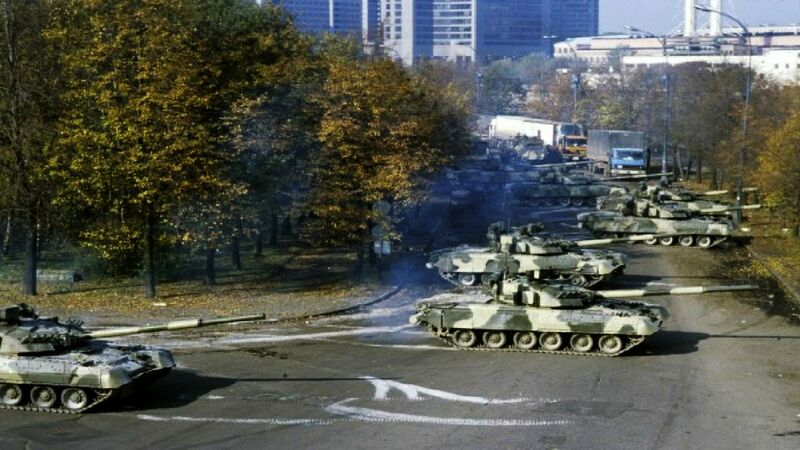 Файл:Военная техника в столице.jpg