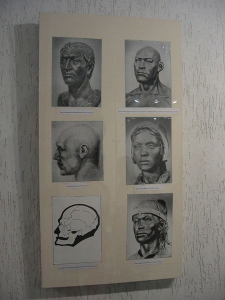 Файл:Uchiha Sasuke.jpg