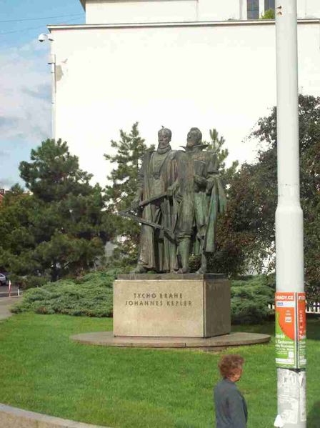 Файл:Praha Tyho&Kepler.jpg