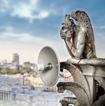 16.4.2019: Политики воспламеняют, горгульи ждут свои дожди.