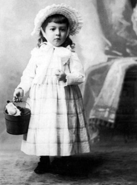 Файл:Лавкрафт (детство).jpg