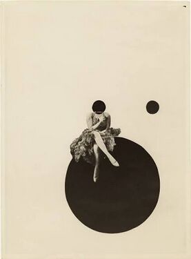 Ласло Мохой-Надь «Какая-то фигня, которуя я сумел продать, после добавления к ней женских ножек»